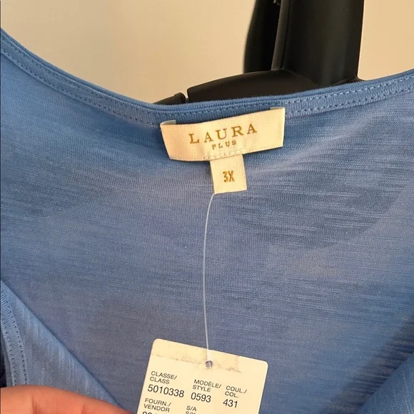 Laura 3X Blue Embroidered Women's Tank Top - Picture 4 of 7